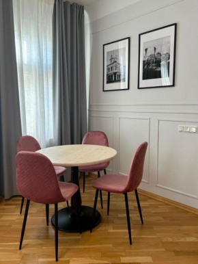 Jon`s Apartments, Pärnu